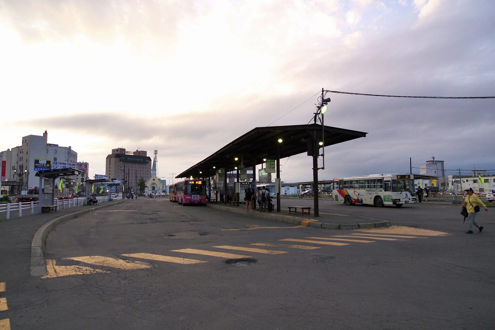 11月2日 釧路市 阿寒バス釧路知床号は2日まで 釧路駅前7時50分発・4,800円から
